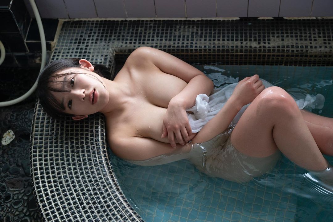 ▲天木純大方公開新寫真內頁。（圖／天木純IG）