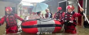 ▲中國廣西嚴重洪災　（圖／翻攝自廣西消防微博）