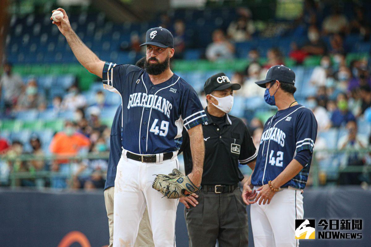 ▲富邦悍將先發洋投范米特。（圖／記者葉政勳攝）