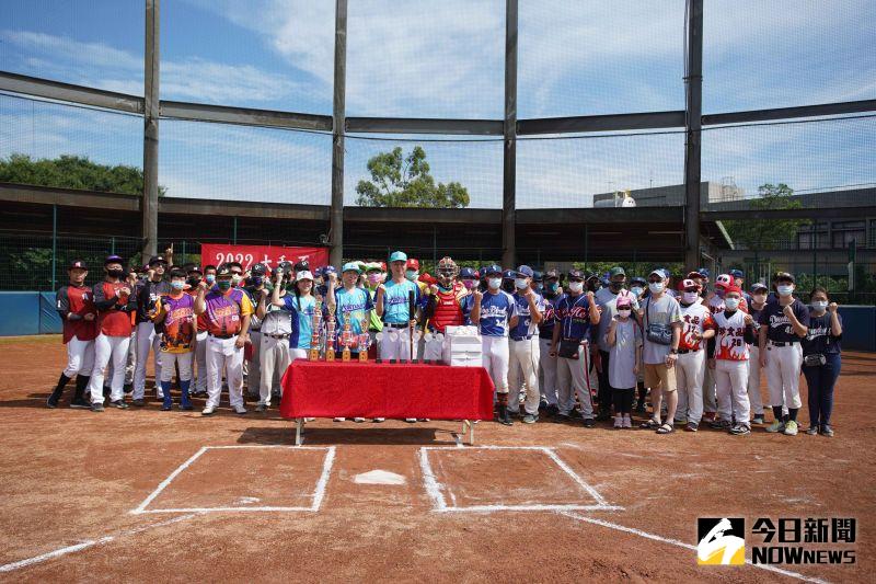 「大和盃」全國乙組棒球邀請賽開打　何溪明要讓愛傳出去
