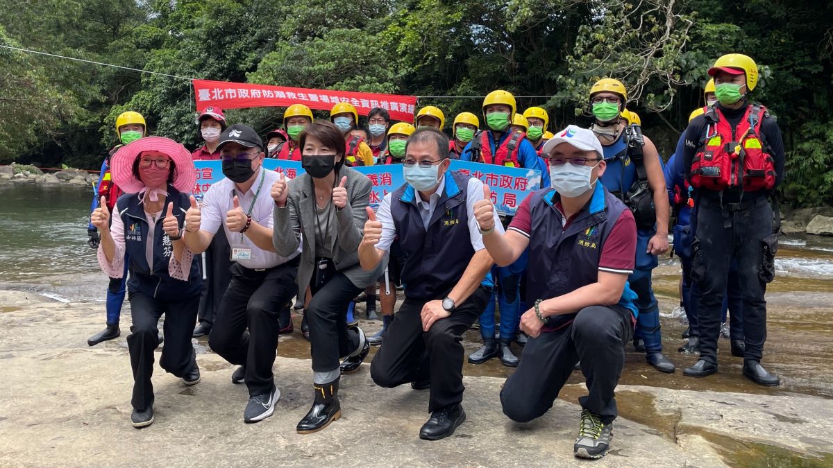 ▲台北市副市長黃珊珊20日參與雙溪防溺救生演練，並於活動後接受媒體訪問。（圖／台北市政府提供）