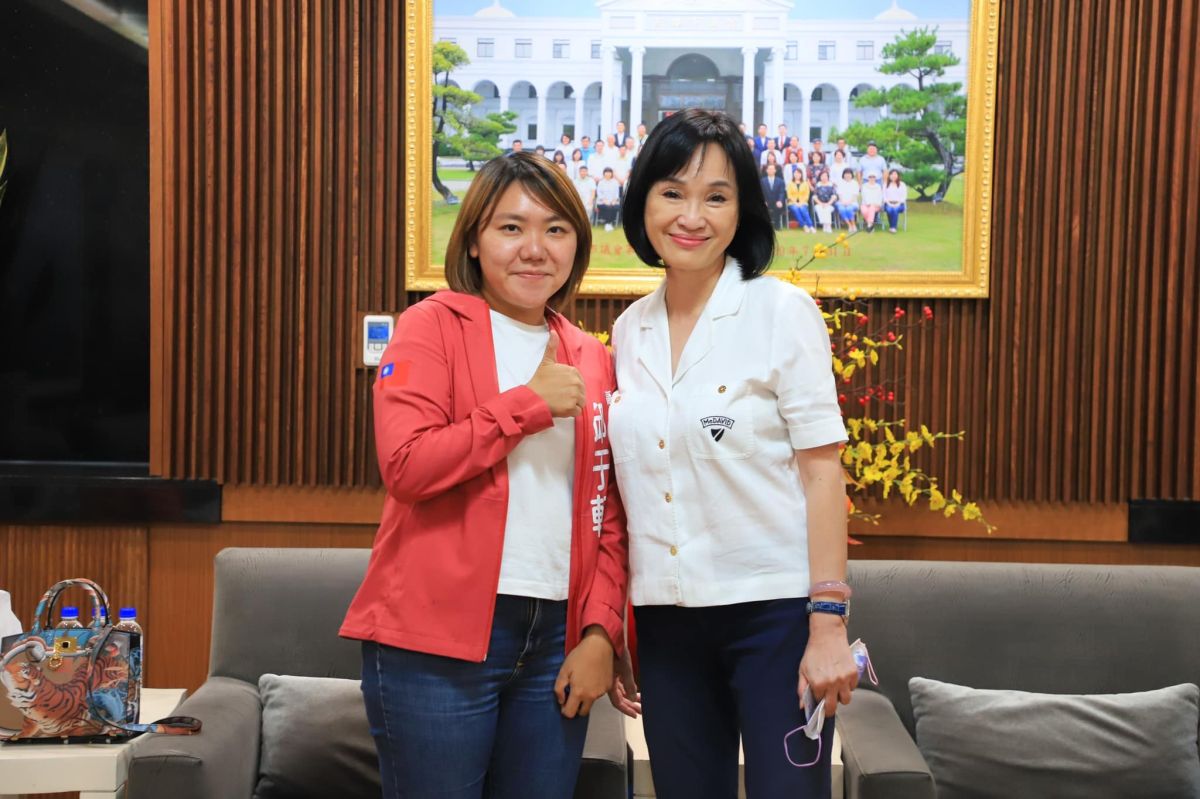 ▲高雄市議員邱于軒認為柯志恩直率，開朗和陽光吸引力十足。（圖／翻攝自邱于軒臉書）