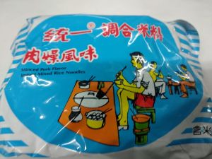 ▲女網友分享，日本朋友指定要統一肉燥米粉當作伴手禮。（示意圖／翻攝爆廢公社公開版臉書）