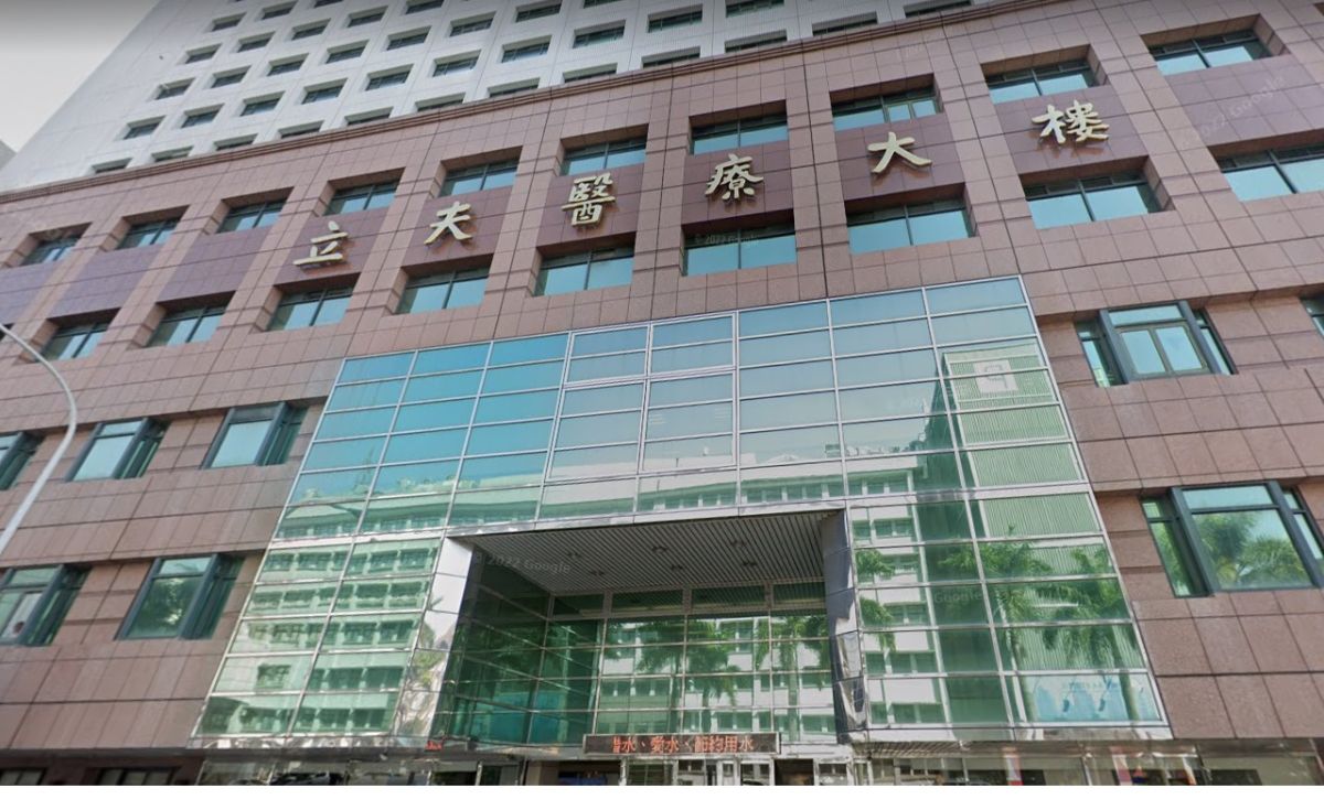 辯士高中學霸遭2校撤醫學系正取！中國醫深夜緊急開會 決議出爐