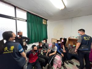 (圖/移民署提供) ▲查緝現場。(圖/移民署提供)