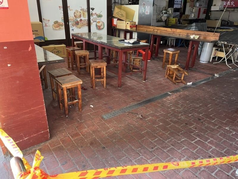 ▲台中市第二市場內一家小吃店23日清晨爆發鬥毆。（圖／翻攝照片）