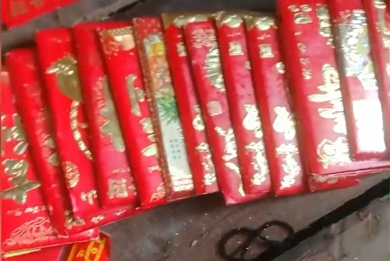 ▲一名廣東女子整理亡母遺物，卻發現母親留著20多個紅包。（示意圖／翻攝星視頻博）