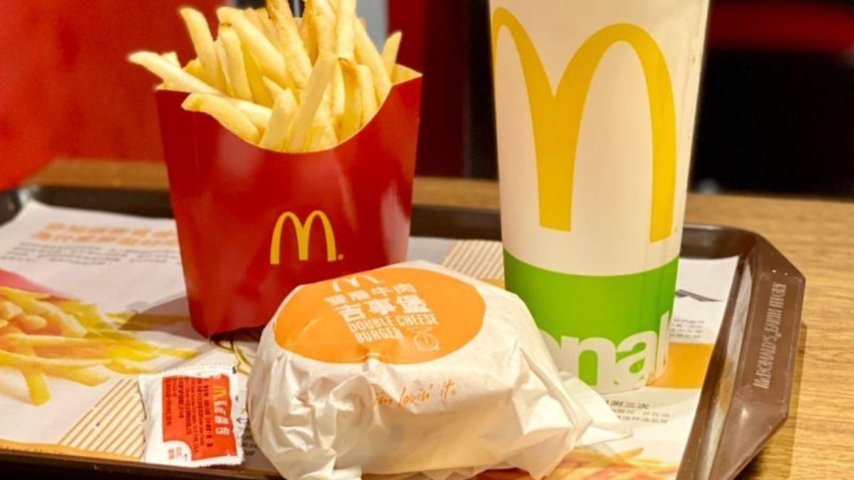 ▲有網友分享，他手油油又想滑手機時，會做的兩個步驟，立刻掀起全場共鳴。（圖／記者蕭涵云攝）