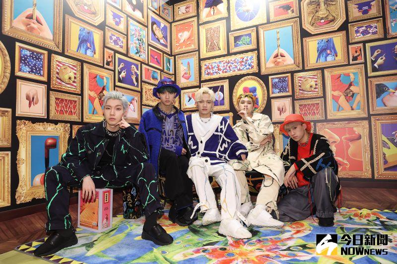 《原子少年》天王星被中年男搭訕!藍弟吃涼麵收私密告白