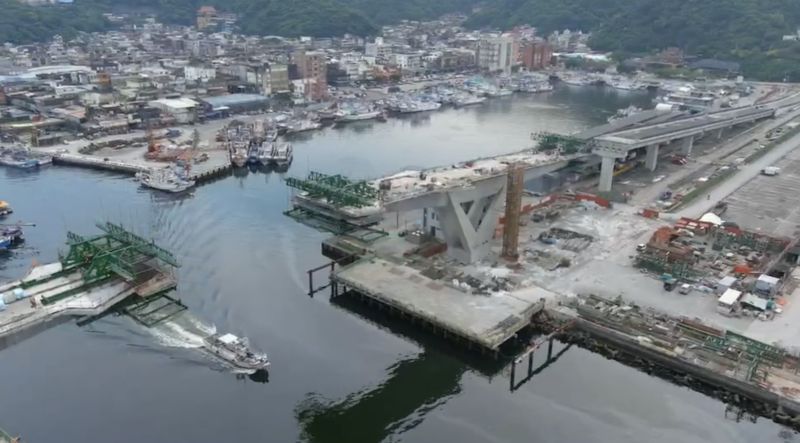 ▲宜蘭蘇澳的「南方澳大橋」重建工程進度已達89.53％，預計9月18日通車。（圖／工程會提供）