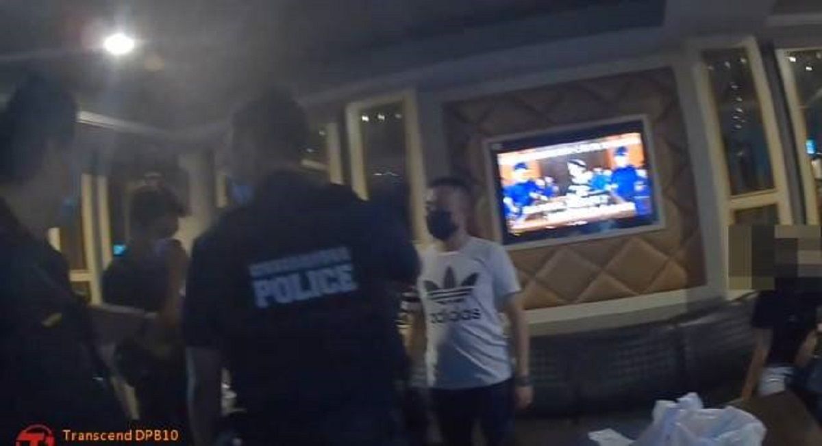 ▲高雄鼓山區１間KTV昨晚發生鬥毆事件，2名男子因感情糾紛相約談判，未料演變成5打1局面，轄區鼓山派出所獲報後立即逮捕5嫌送辦。（圖／記者郭凱杰翻攝）