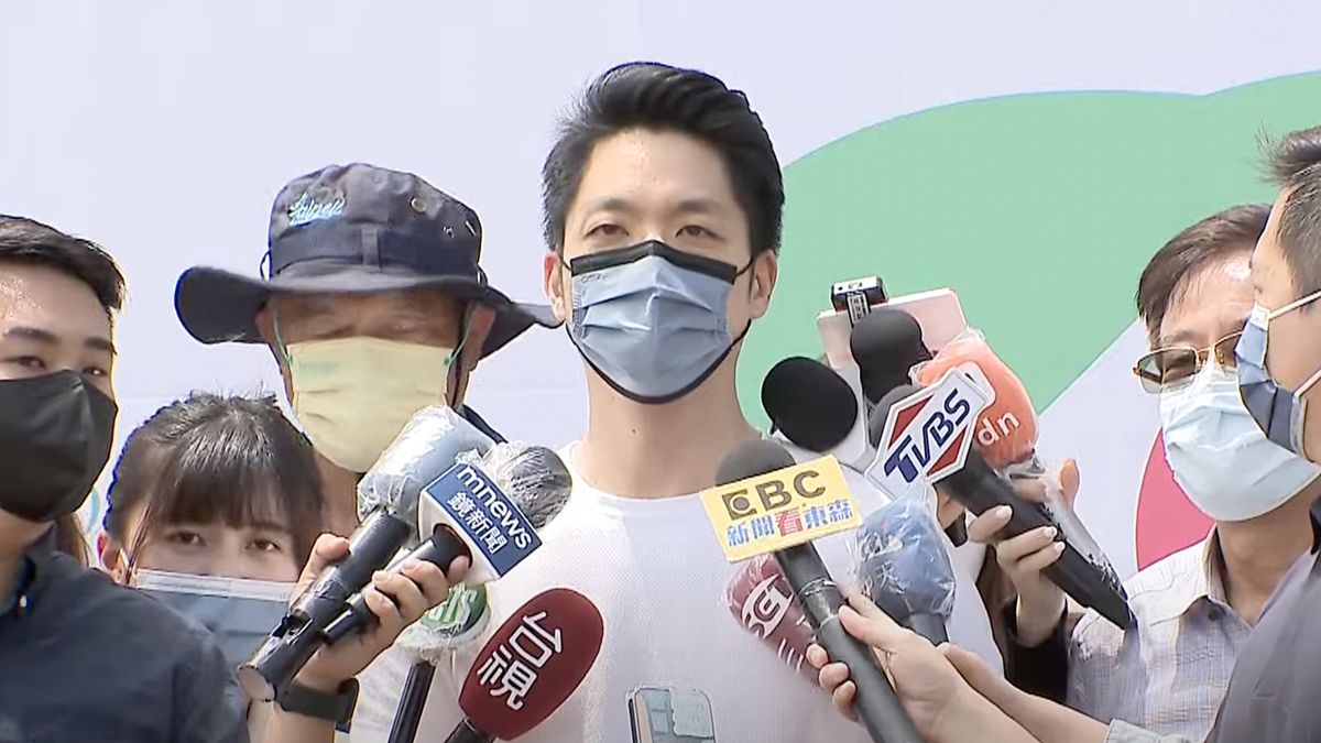 ▲針對郝龍斌稱北市長選戰是兩藍一綠，蔣萬安說，郝龍斌的建議他都會放在心裡，持續爭取支持。（圖／資料照片）