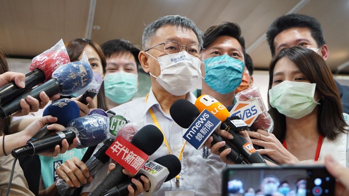 ▲身兼台灣民眾黨主席的台北市長柯文哲26日再度向蔣萬安喊話，要求他說清楚重新發放敬老金，相關預算從哪來？是要挪用其他地方的預算，還是要舉債發放？（圖／台灣民眾黨提供）