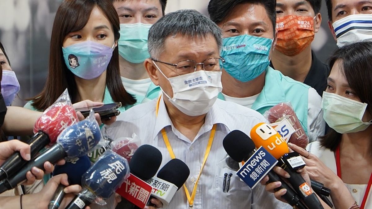 ▲針對中央與地方政府「誰卡大巨蛋」一事，台北市長柯文哲26日公開向內政部次長花敬群下戰帖，怒嗆「花敬群不要逃」。（圖／台灣民眾黨提供）