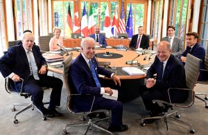 ▲七大工業國集團（G7）峰會在德國登場，與會領袖共進午餐時嘲笑俄羅斯總統蒲亭（Vladimir Putin）愛耍硬漢形象。（圖／美聯社／達志影像）