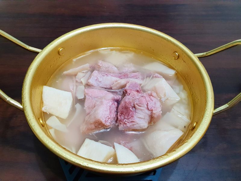 竹筍排骨湯怎麼煮都不甜?行家揪「關鍵盲點」:熬不出來