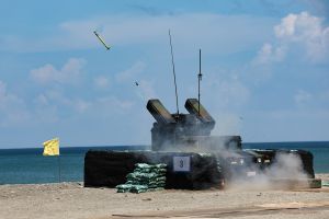 ▲「111年飛彈射擊訓練-神弓操演」,復仇者防空飛彈系統發射刺針飛彈實彈射擊。(圖/軍聞社提供) ▲「111年飛彈射擊訓練-神弓操演」,復仇者防空飛彈系統發射刺針飛彈實彈射擊。(圖/軍聞社提供)