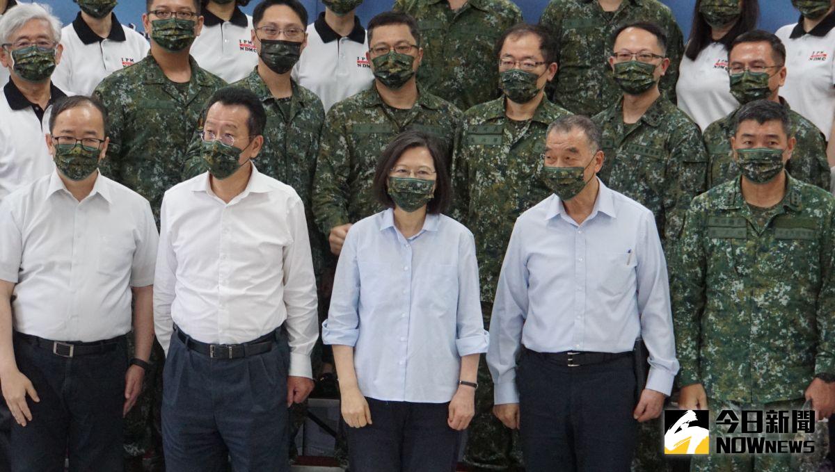 ▲國安會秘書長顧立雄（左二）傳將接國防部長。（圖／記者呂炯昌攝）