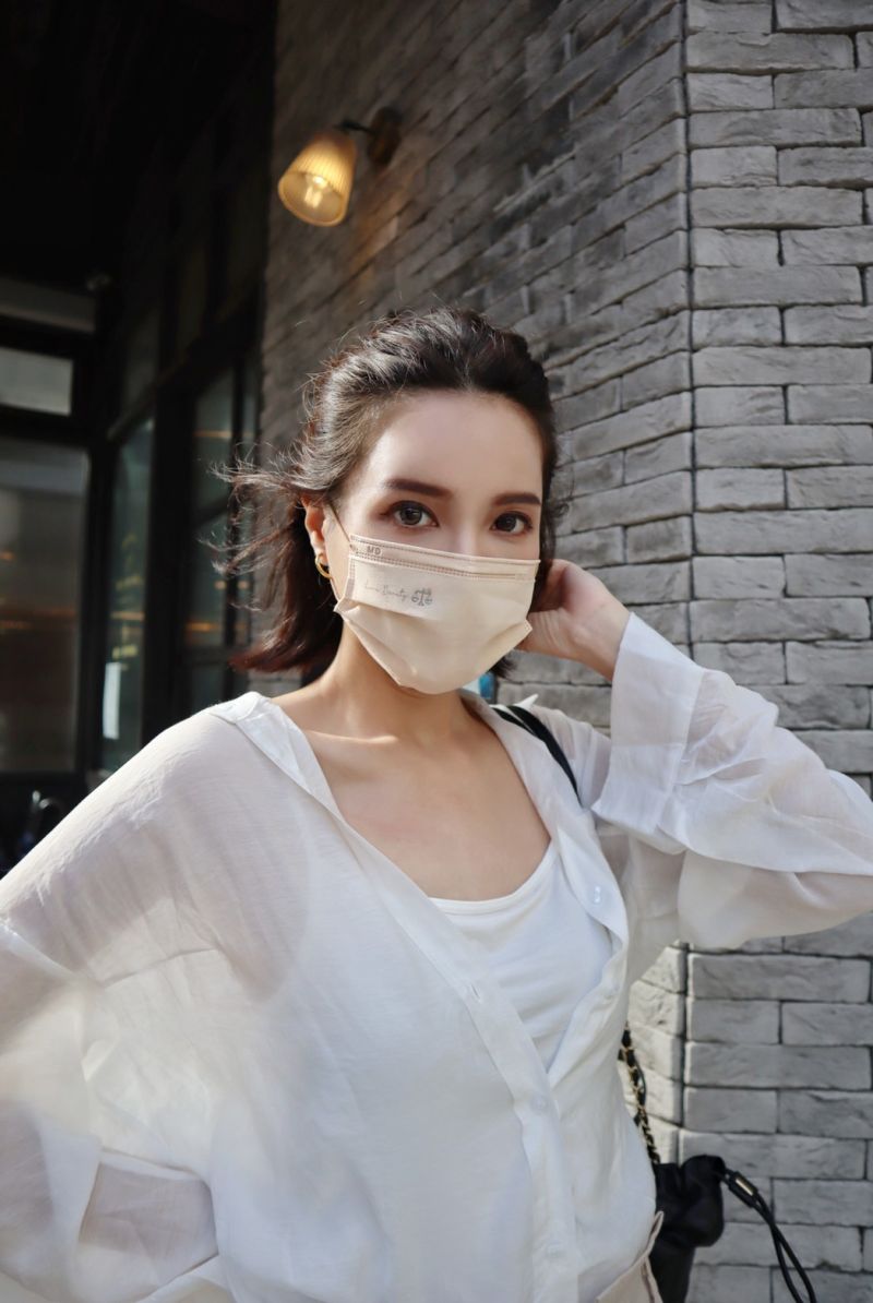 ▲寧靜柔美的「楓葉流沙」適合愛好和平的天秤座。(圖/JINJIN提供)