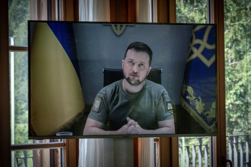 ▲澤倫斯基與烏克蘭高級軍事及安全官員進行會議，並在通訊軟體Telegram發表會議結論指出：「我們已控制住局勢。烏克蘭將收復一切領土」。資料照。（圖／美聯社／達志影像）