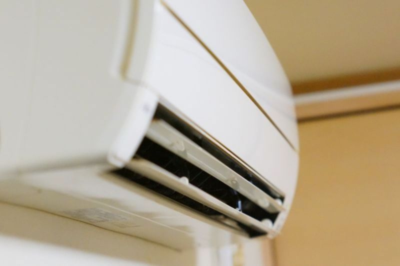 ▲夏天到了，許多人家中都會開冷氣降溫，而冷氣需要定期清洗濾網才能維持冷房效果。（示意圖／翻攝photoAC）