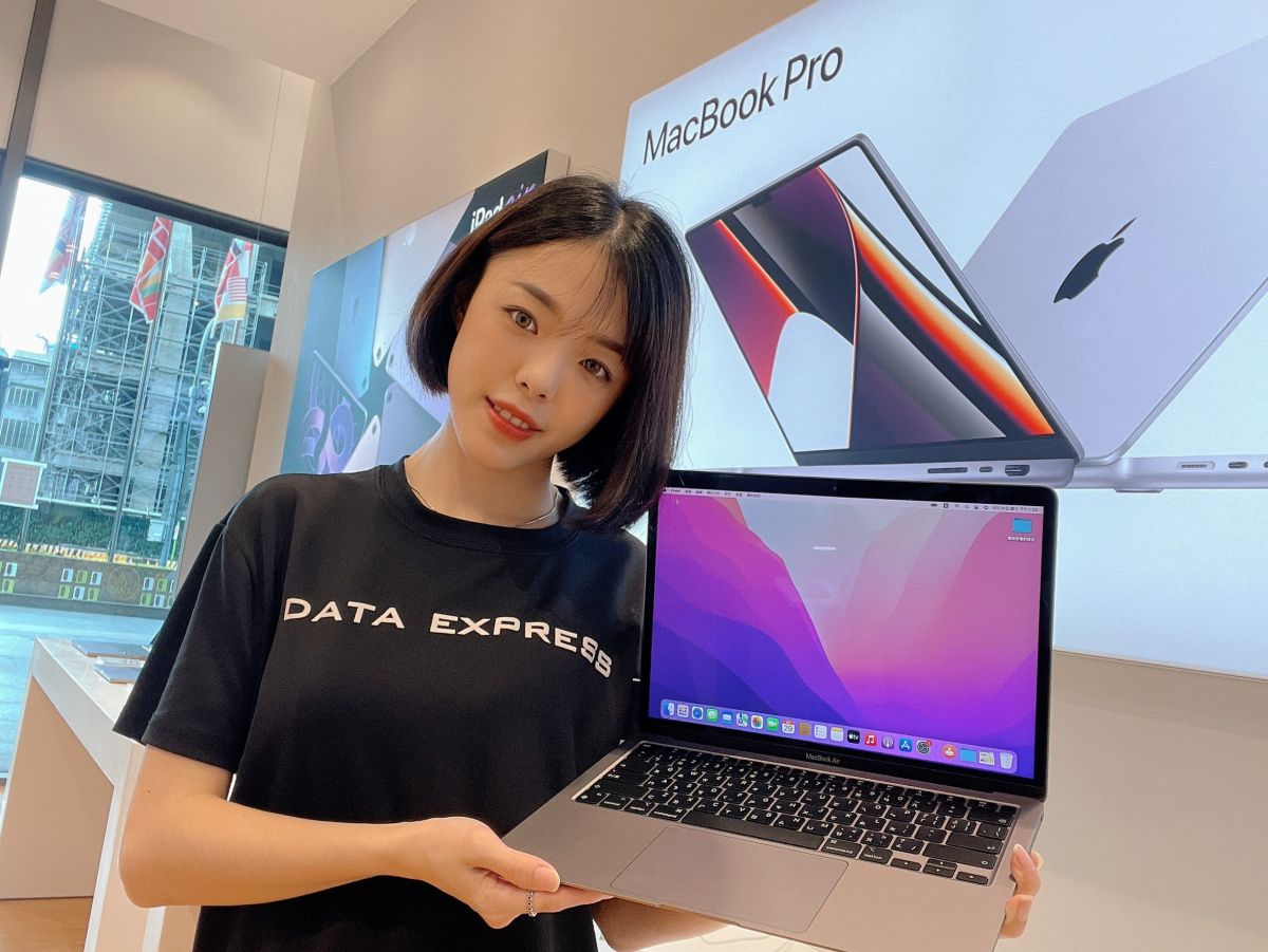 ▲7/1~7/30德誼生日慶，會員單筆消費滿3,000元，即有機會以1元抽中 MacBook、iPhone、iPad、Apple Watch等。（圖／官方提供）