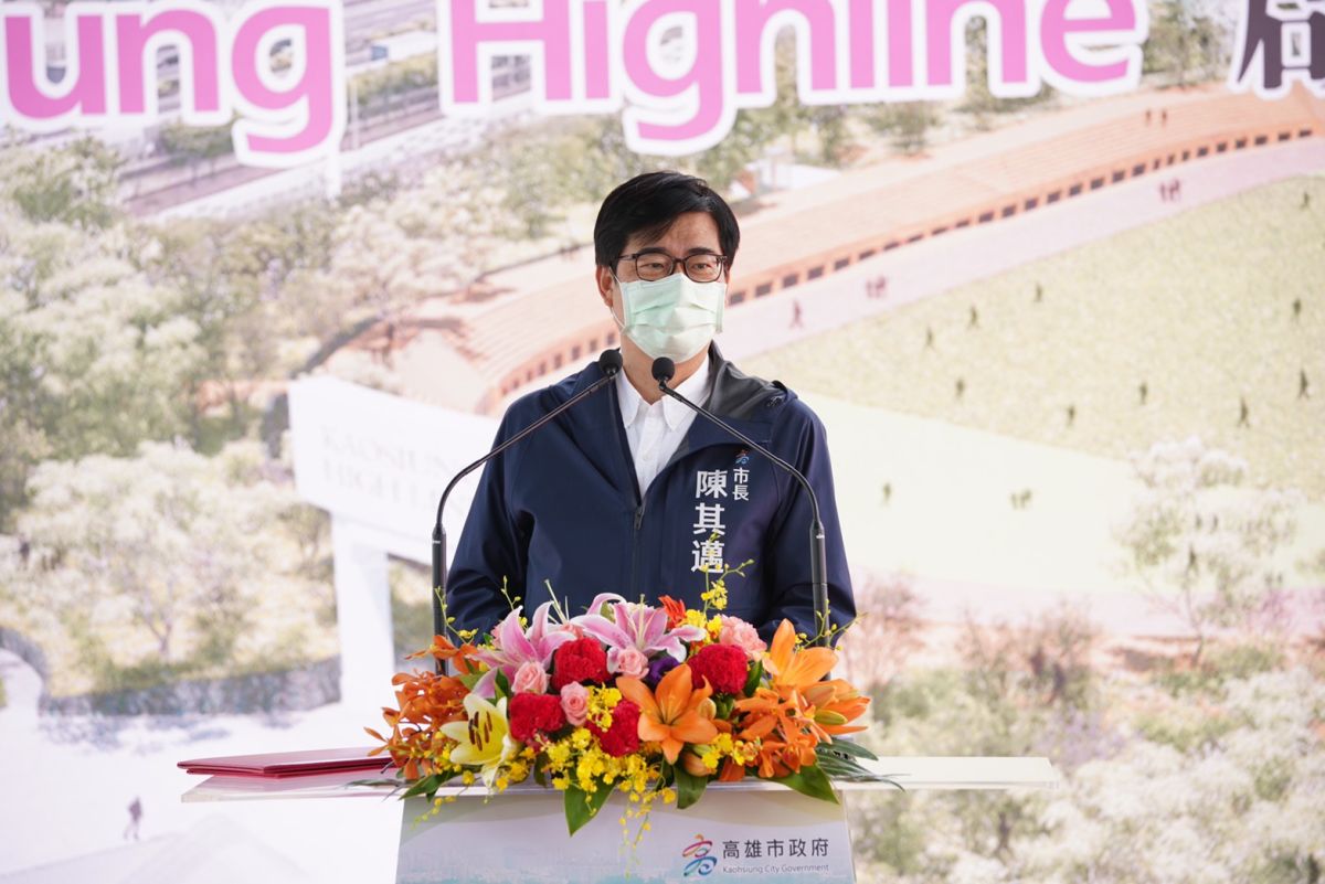 ▲陳子瑜認為國民黨拼命要扣陳其邁帽子，反而強調了國民黨的心虛。（圖／高雄市政府提供）