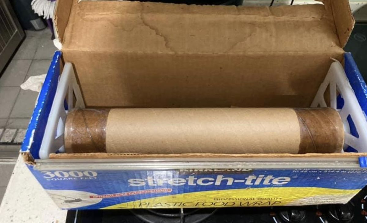 ▲好市多保險膜被譽為長壽神物，買一捲都要用上好幾年，常常掀起討論。（圖/好市多商品經驗老實說）