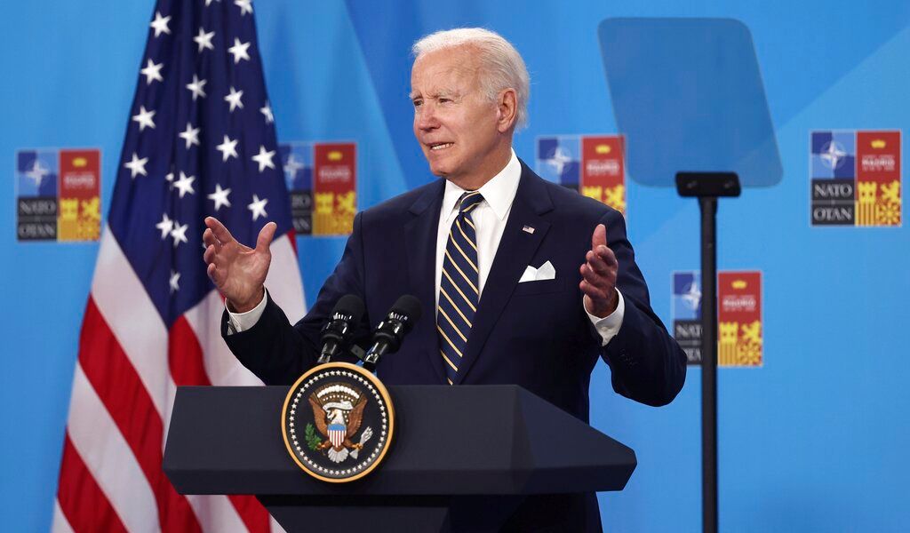 ▲美國總統拜登（Joe Biden）今天表示，槍枝氾濫將美國鄰里社區轉變成一個個「殺戮戰場」，並誓言恢復突擊步槍的禁用令。（圖／美聯社／達志影像）
