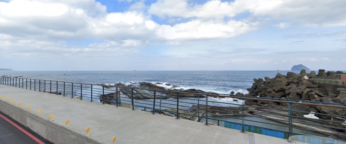 ▲基隆市外木山今天傳出一起溺水意外，目前傷者已被尋獲，並送往基隆長庚醫院急救。（圖／翻攝google地圖）