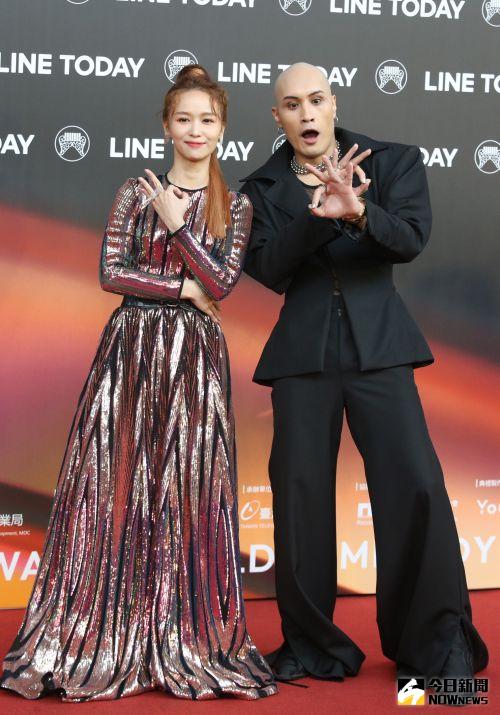 ▲黃宣（右）、陳明珠（左）搭檔擔任紅毯主持人，在當年被大讚。（圖／NOWNEWS攝影中心）