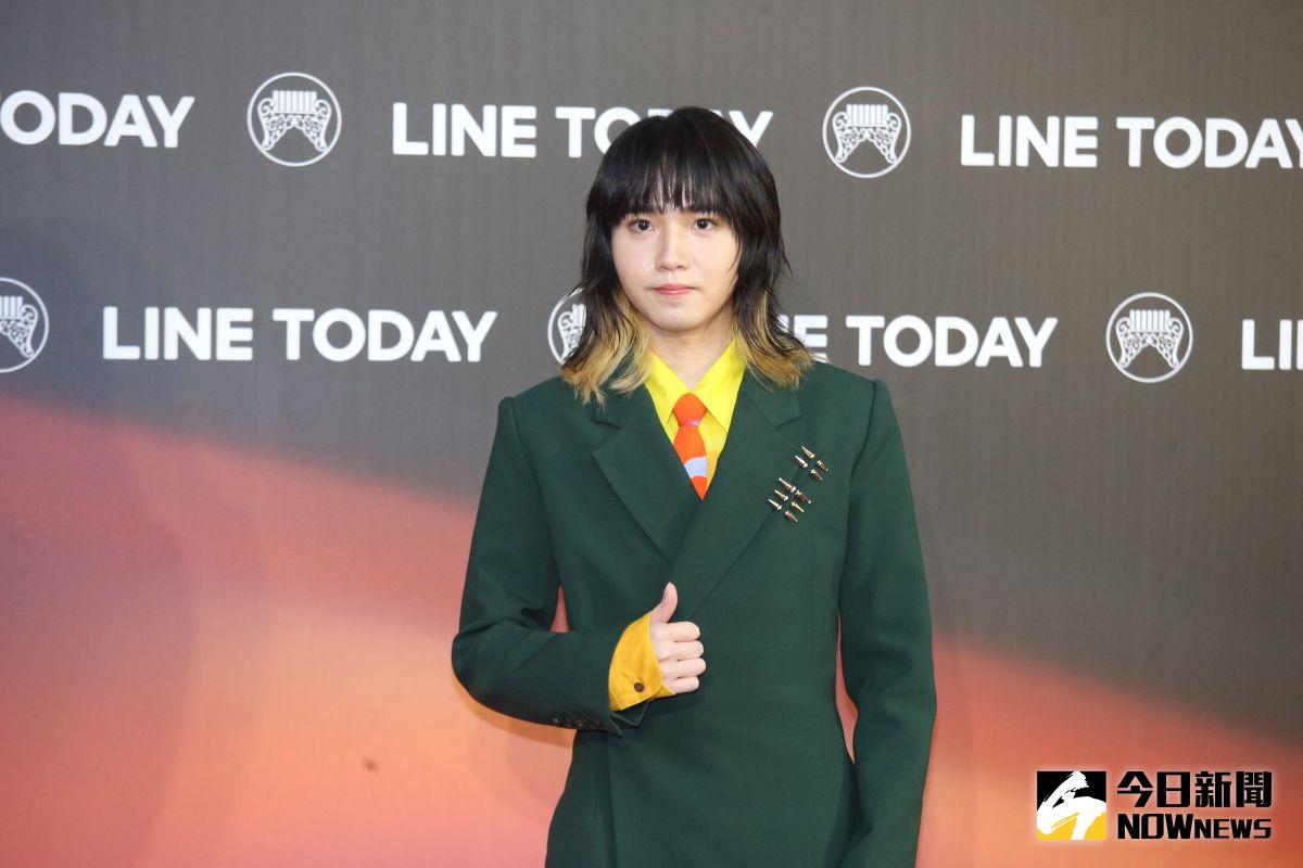 ▲持修甜美走金曲紅毯。（圖／NOWnews攝影中心）