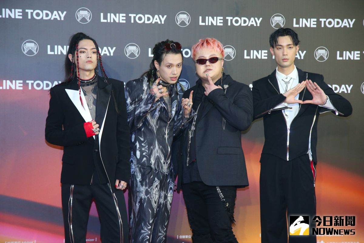 ▲TRASH全都穿上紅內褲。（圖／NOWnews攝影中心）