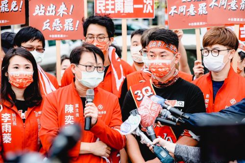 ▲陳柏惟曾是基進最耀眼的政治明星，卻突然宣佈退黨，基進指出，陳柏惟曾多次要脅黨主席提名酒駕、私德有問題的堂哥陳玄曄參選議員。（資料照／陳柏惟辦公室提供）