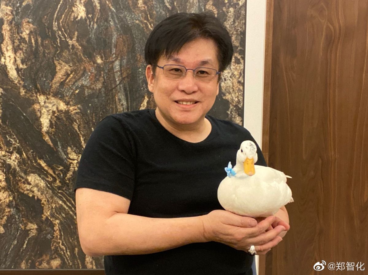 ▲《星星點燈》原唱鄭智化的背景曝光。（圖／翻攝鄭智化微博）