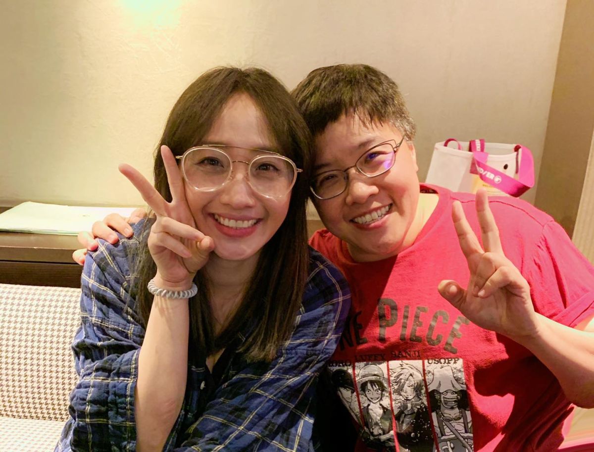 ▲音樂人黃婷（右）曝光和朱俐靜昔日催淚對話。（圖／黃婷FB）