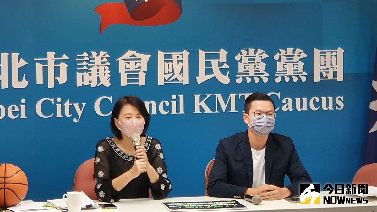 ▲國民黨台北市議員王鴻薇與桃園市議員參選人凌濤，6日上午召開記者會，揭露林智堅的碩士論文不只抄竹科管理局報告，更有一部分抄襲「品質月刊」。（圖／記者丁上程攝，2022.07.06）