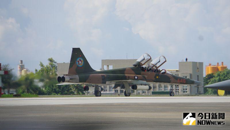 ▲台東志航基地F-5F戰機保持假想敵中隊塗裝。(資料照／記者呂炯昌攝)