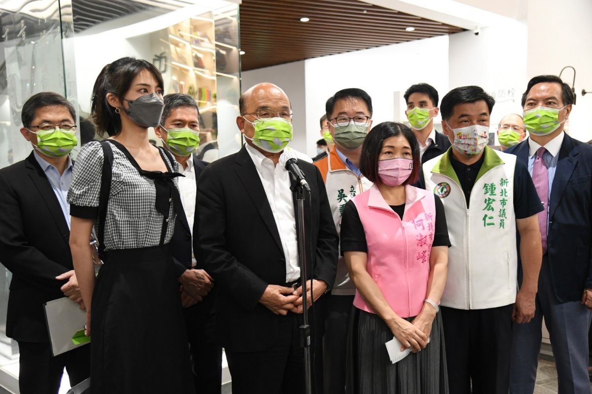 ▲新竹市長林智堅遭爆論文涉抄襲，行政院長蘇貞昌指出，台灣應該要向上提升，不要向下沉淪。（圖／行政院提供）