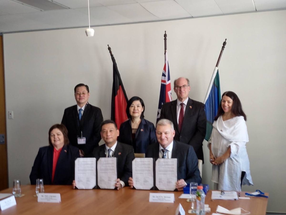 ▲教育部與澳洲昆士蘭州教育廳續簽教育交流合作備忘錄（圖／教育部提供）