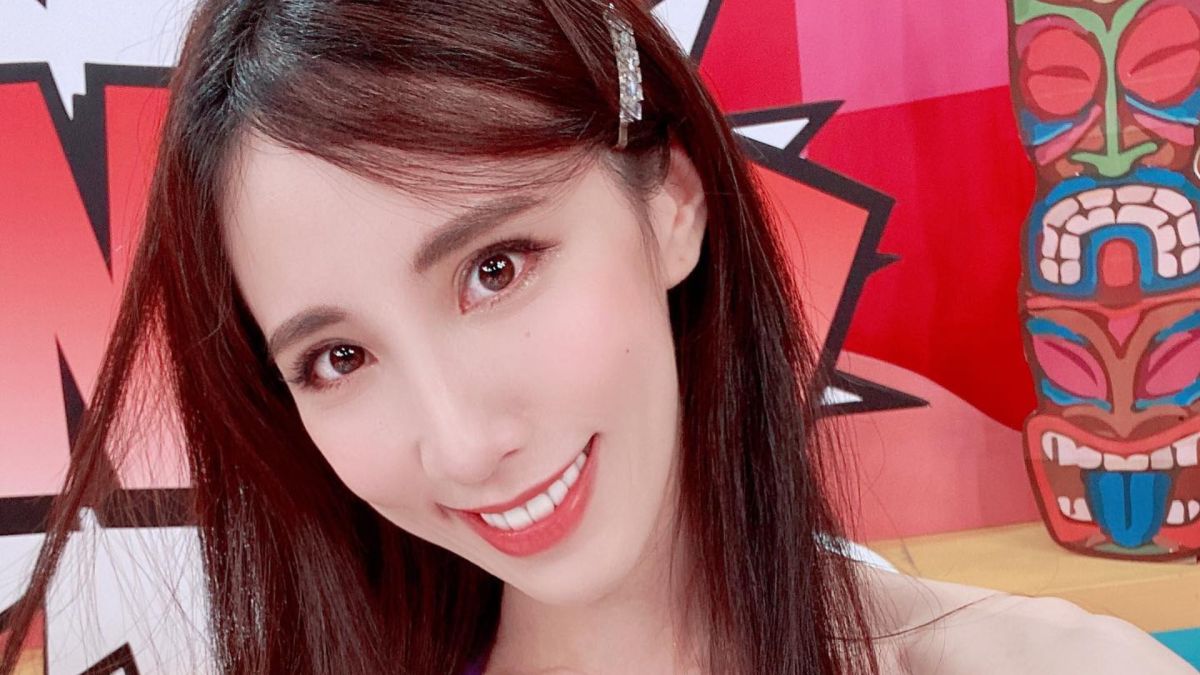 ▲瑤瑤比基尼自拍引起討論。（圖／瑤瑤黃喬歆臉書）