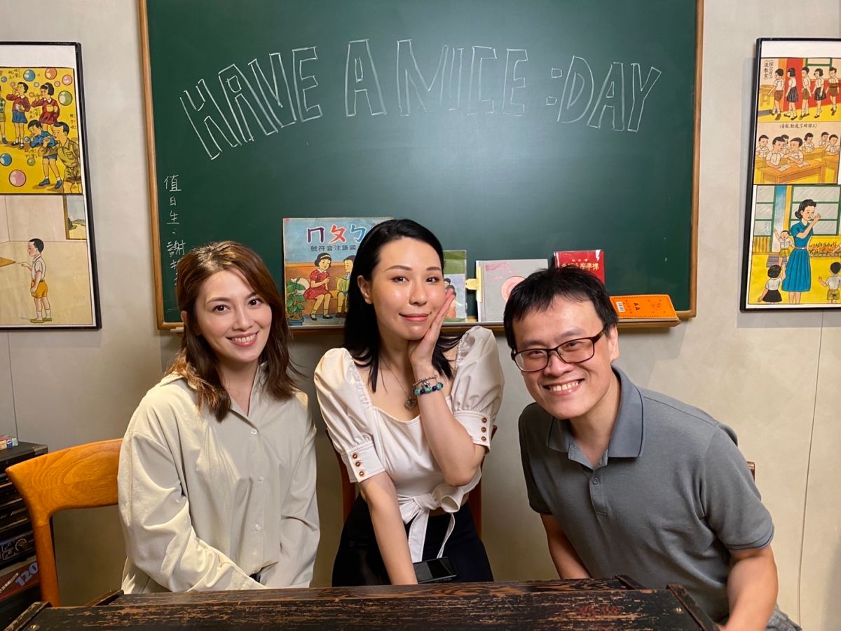 ▲許藍方（左起）、苡若和一劍浣春秋上《許藍方的愛vs性相談室》。（圖／17LIVE提供）