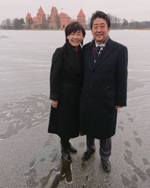 安倍昭惠社群上,有許多夫妻兩人的甜蜜合影。(圖/安倍昭惠IG) ▲安倍昭惠社群上,有許多夫妻兩人的甜蜜合影。(圖/安倍昭惠IG)