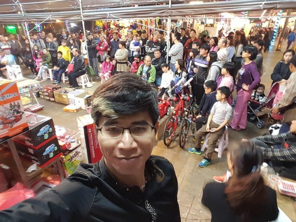 ▲外號「寶島叫賣哥」的葉昇峻，如今已經是家喻戶曉的知名人物。（圖／葉昇峻提供）