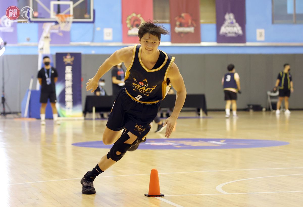 ▲「巴西小子」林鈺凱返台逐夢，帶傷參加體測會。（圖／台灣運彩xT1聯盟提供）