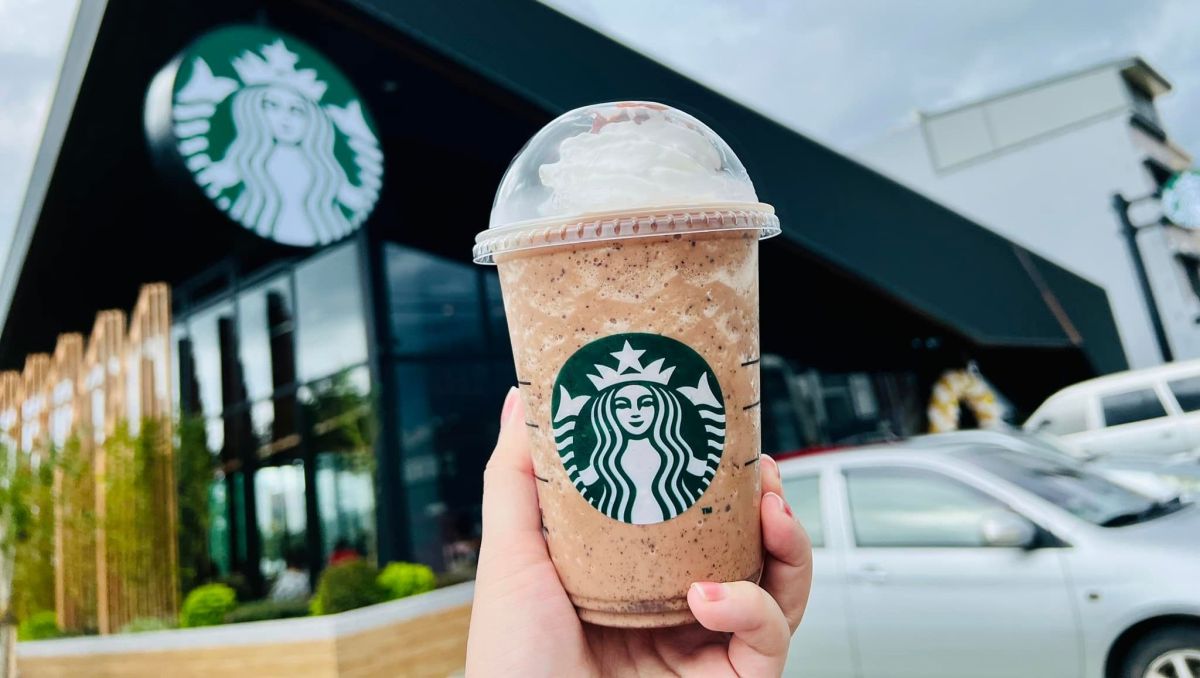 ▲周一上工正能量，星巴克7/18、7/19推出「星光好友分享」，指定時段全品項買一送一。（圖／Claire提供）