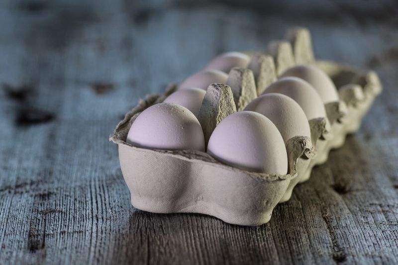 ▲雞蛋是許多民眾最愛的食材之一，一名網友幸運地連續打出6顆雞蛋都是「雙黃蛋」！（示意圖，非當事人／取自pixabay）