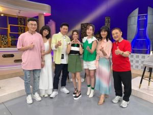 ▲《一袋女王》日前錄影,阿廖師(左起)、周宜霈、曾國城、宇珊、巴鈺、林姿佑和小亮哥。(圖/衛視中文台提供) ▲《一袋女王》日前錄影,阿廖師(左起)、周宜霈、曾國城、宇珊、巴鈺、林姿佑和小亮哥。(圖/衛視中文台提供)