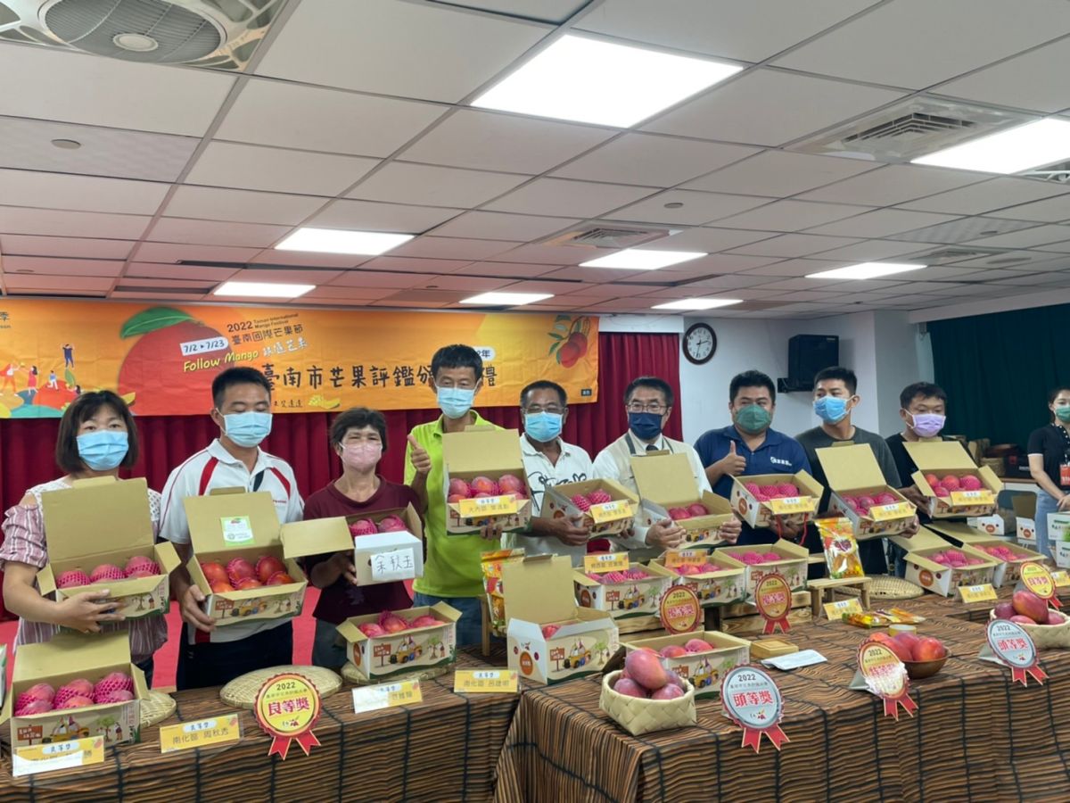 ▲「2022年台南愛文芒果評鑑比賽」，共選出特等獎1名、頭等獎2名、優等獎3名、良等獎8名（圖／記者林怡孜攝，2022,07,11）