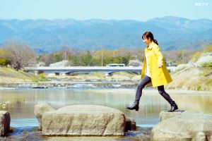 ▲木村文乃重回京都小住,療癒觀眾想旅遊的心情。(圖/KKTV) ▲木村文乃重回京都小住,療癒觀眾想旅遊的心情。(圖/KKTV)